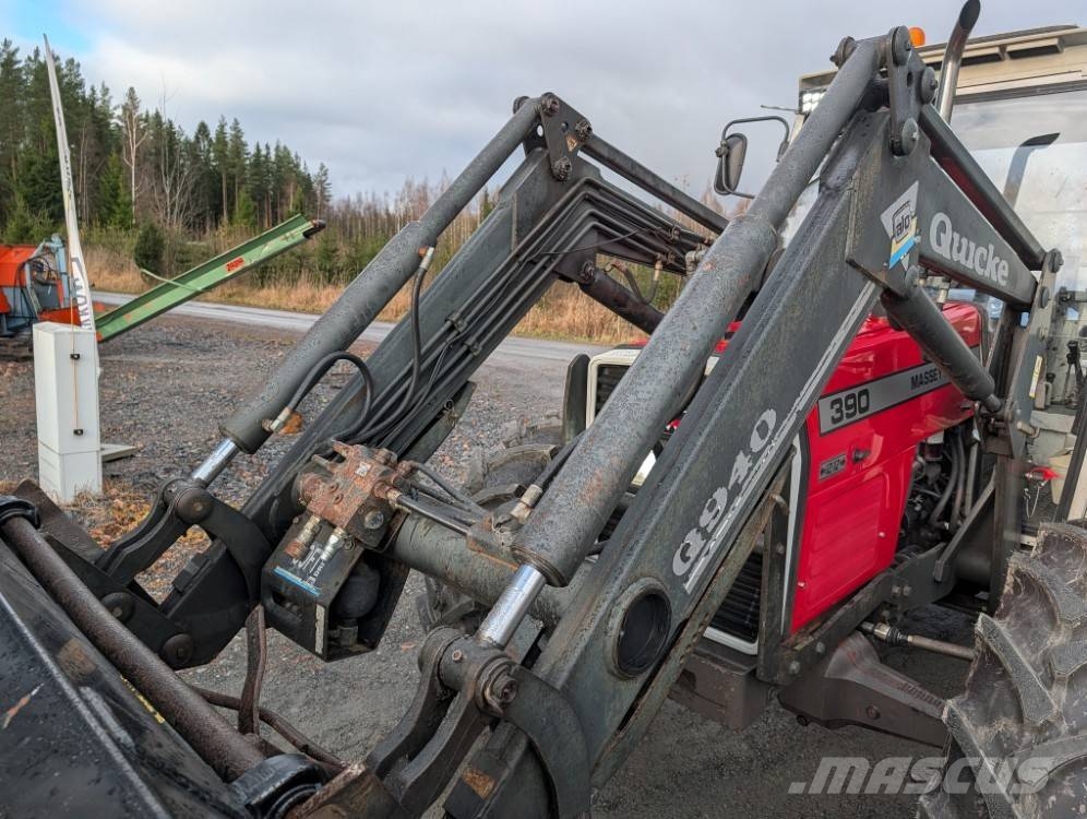 Massey Ferguson 390 Quicke Q940 etukuormaajalla Traktorit