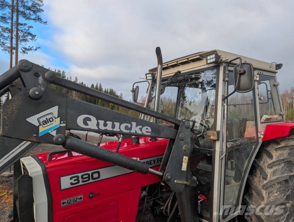 Massey Ferguson 390 Quicke Q940 etukuormaajalla Traktorit