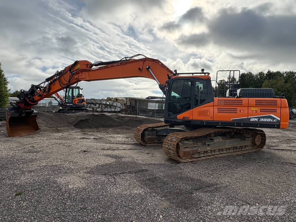 Doosan DX 300 LC-7 Roomikekskavaatorid