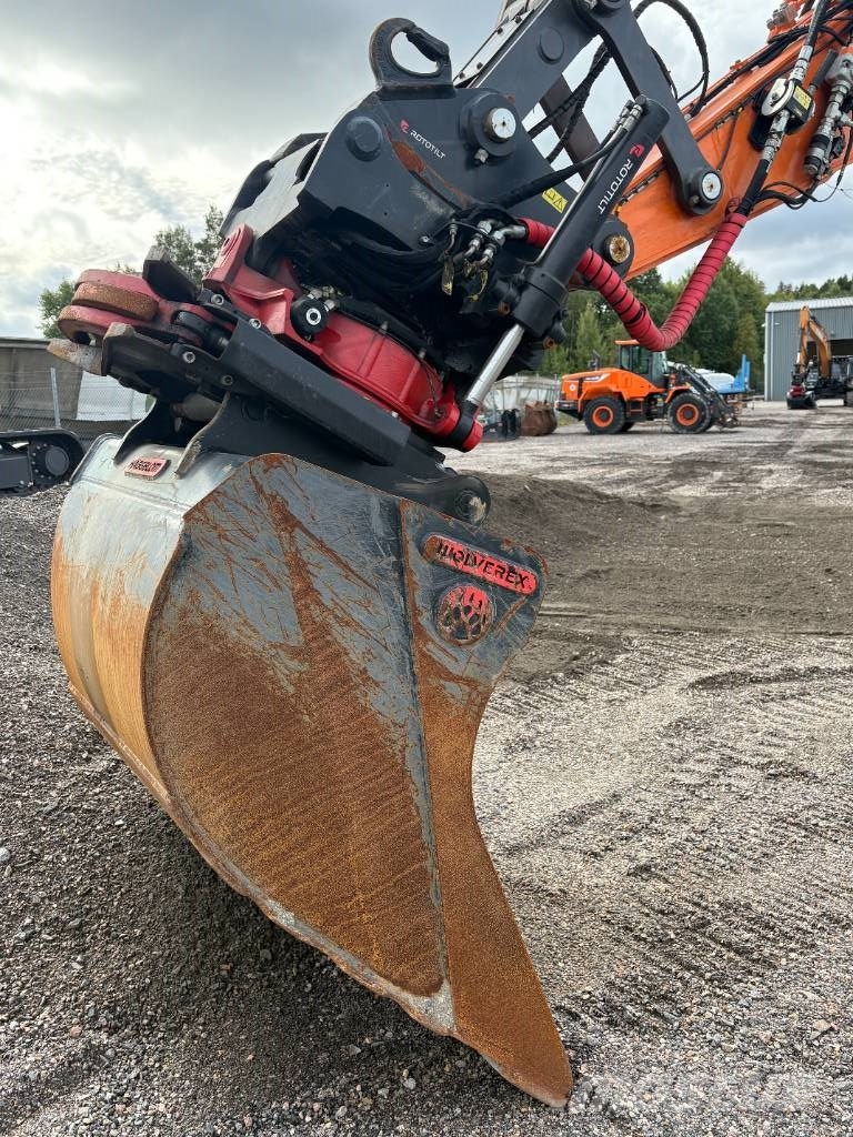 Doosan DX 300 LC-7 Roomikekskavaatorid