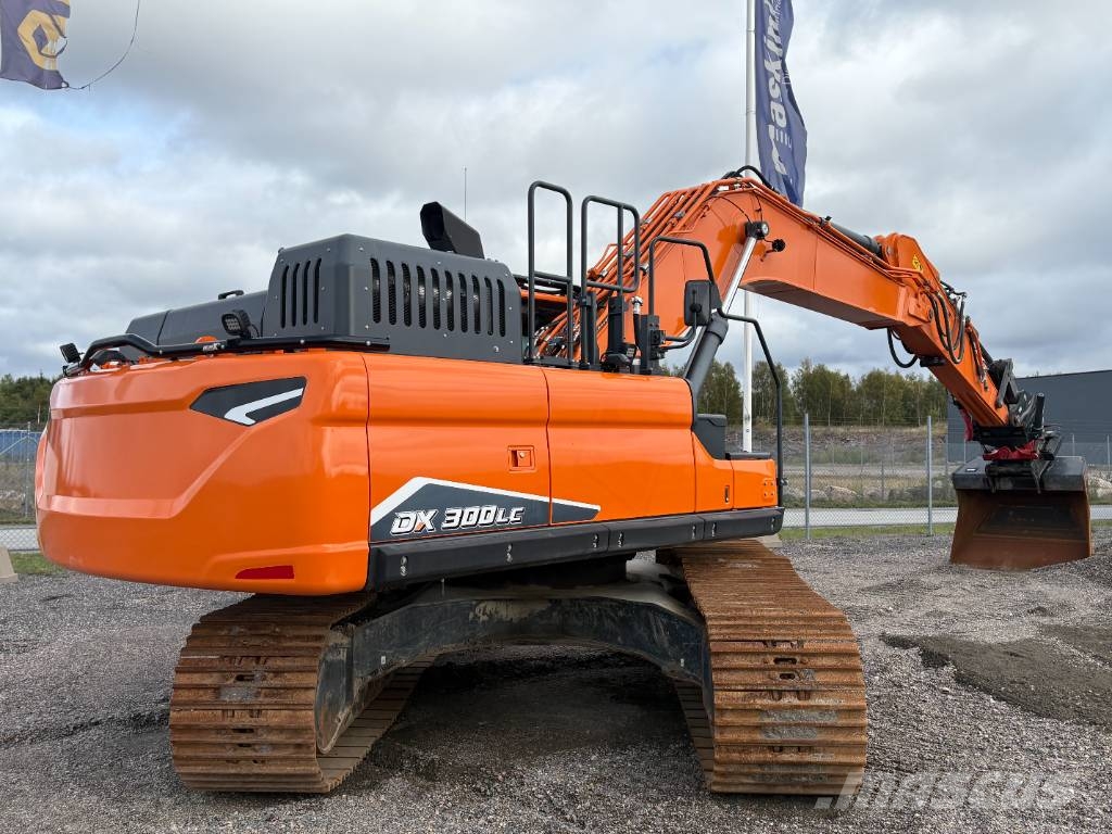 Doosan DX 300 LC-7 Roomikekskavaatorid
