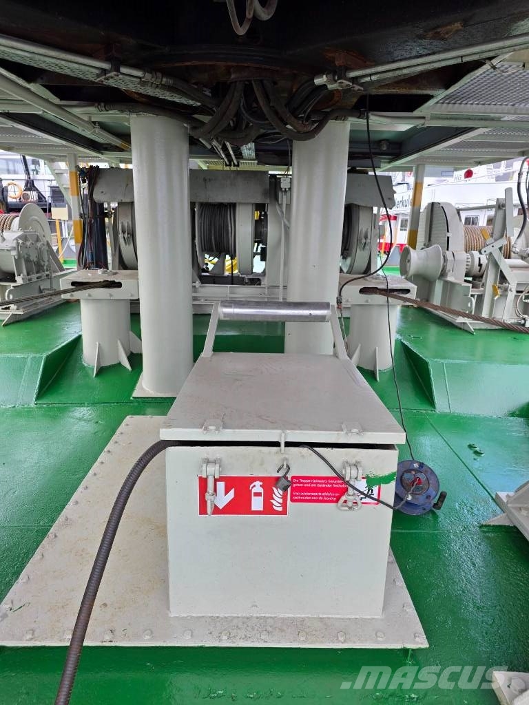 Dipperdredger GERBRAND Barcos / barcazas de carga
