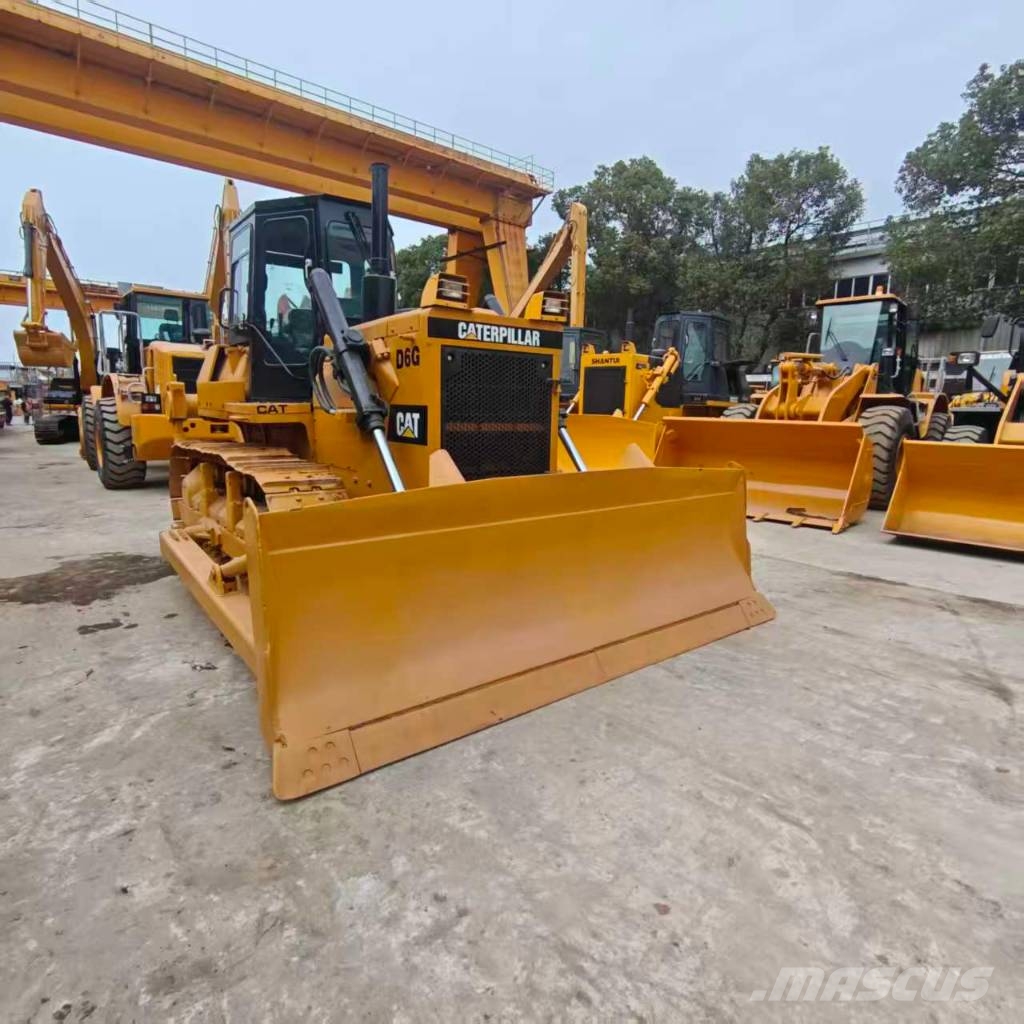 CAT D 6 G Buldožeri guseničari