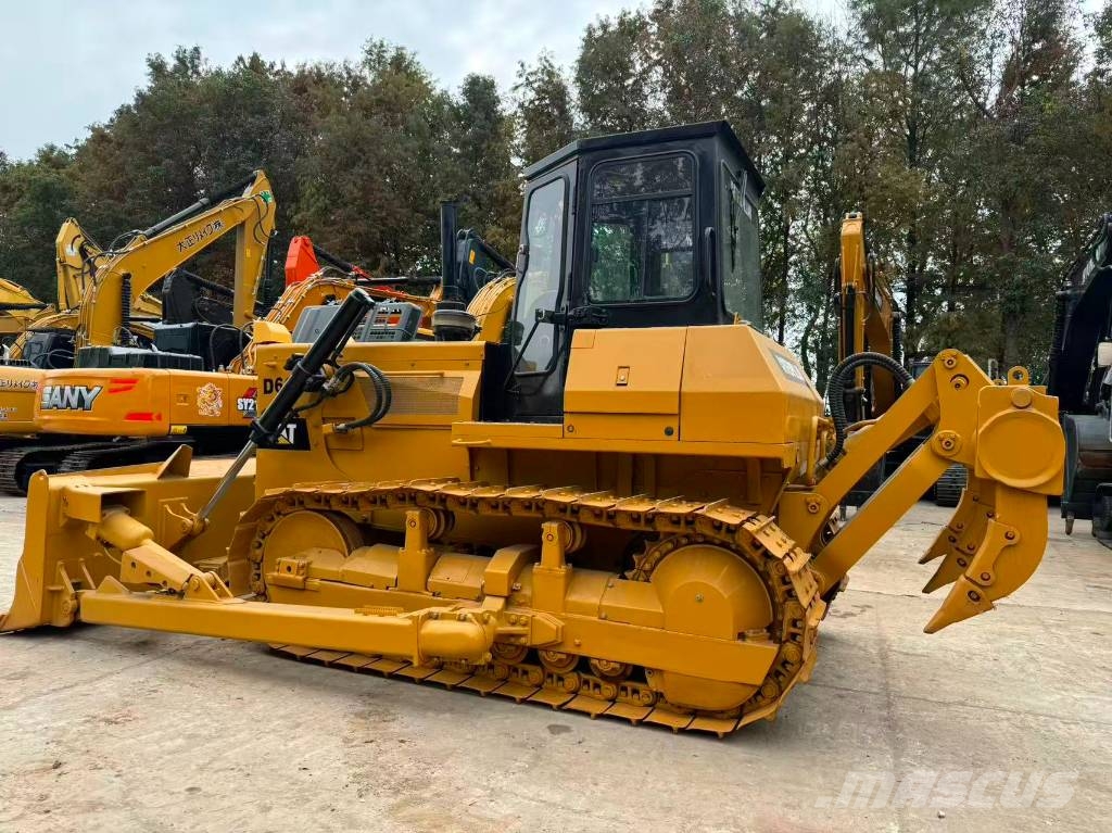CAT D 6 G Buldožeri guseničari
