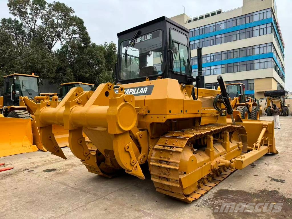 CAT D 6 G Buldožeri guseničari