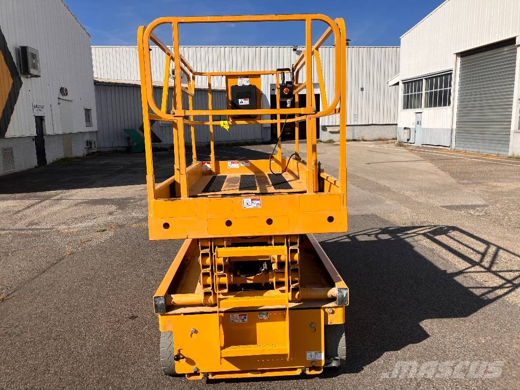HAULOTTE COMPACT10 - NEW BATTERIES 4 NEW WHEELS Nacelle ciseaux