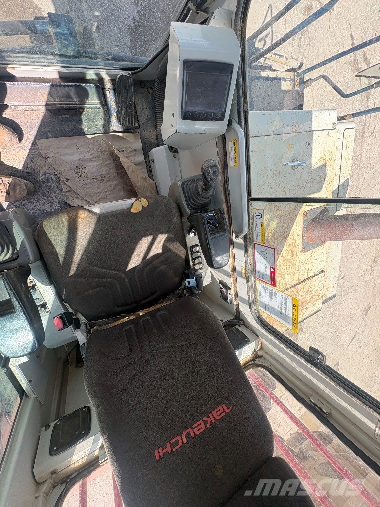 Takeuchi TCR 50 Гусеничні самоскиди