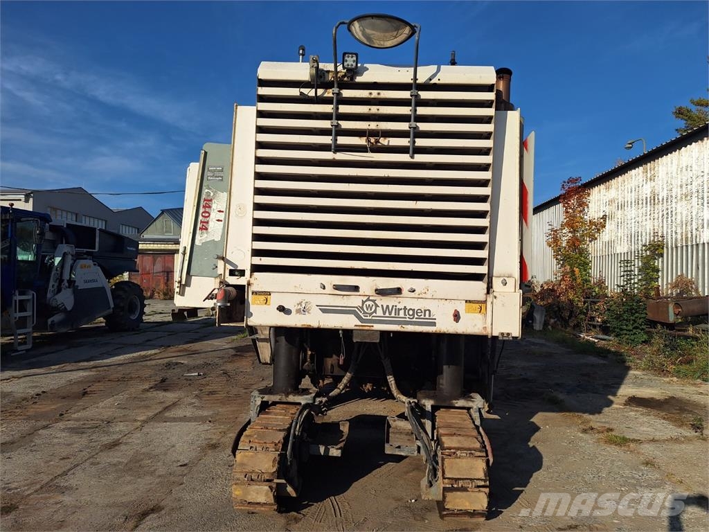 Wirtgen W 2000 Diger