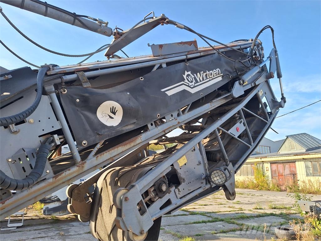 Wirtgen W 2000 Diger