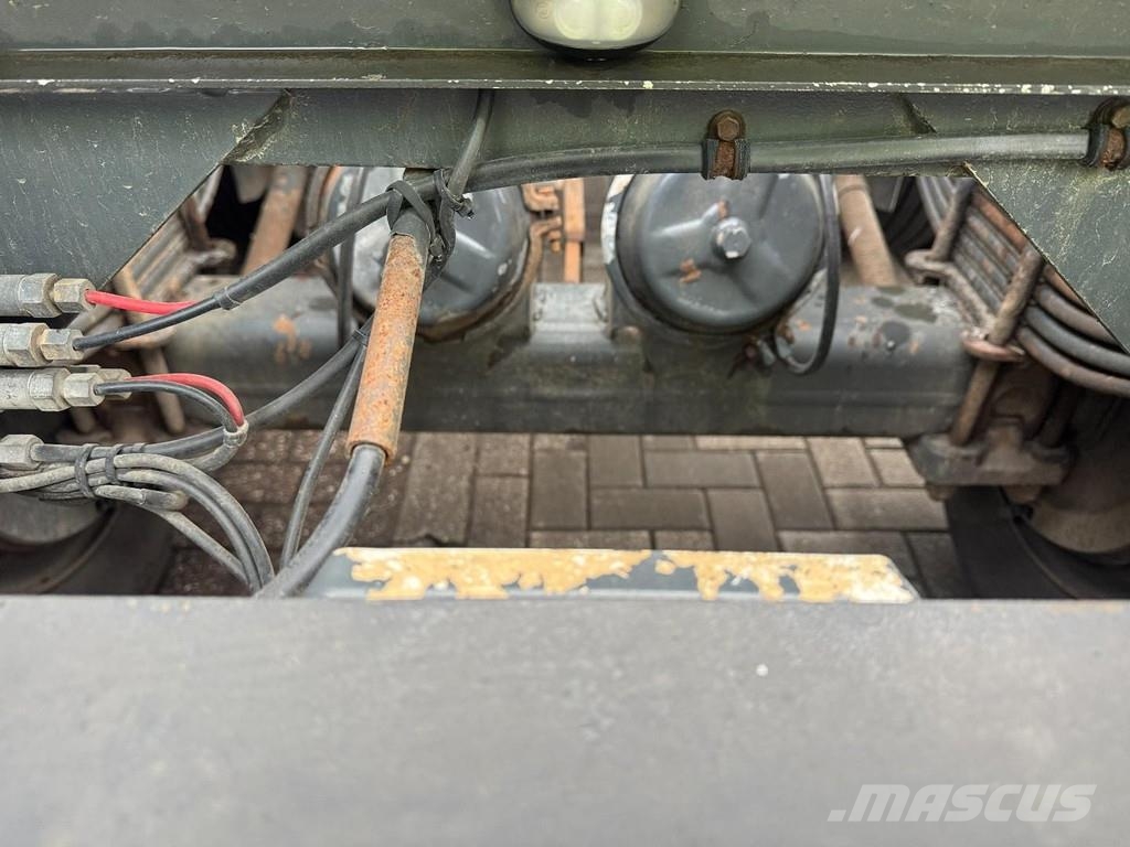 Burg BPA 10 18 Kipper, Full Steel Suspension, Blatt gef Причепи для перевезення контейнерів