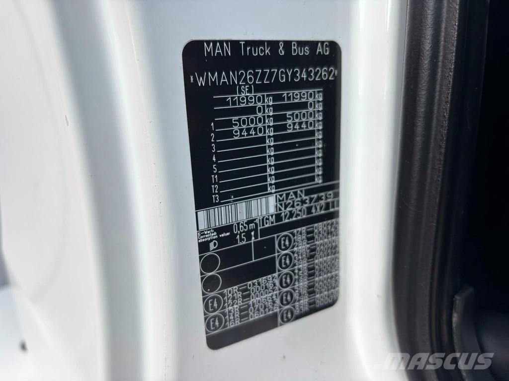MAN TGM 12.250 4x2 BOX L=7055 mm Fast kasse