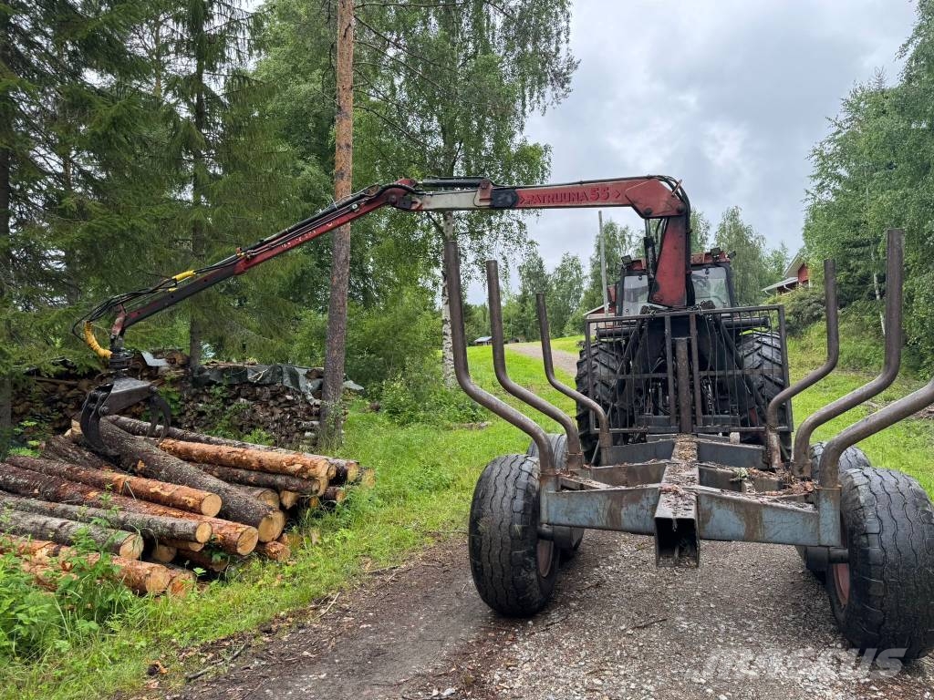 Patruuna 55 kuormain + 8.5tn kärry Guindastes e carregadeiras