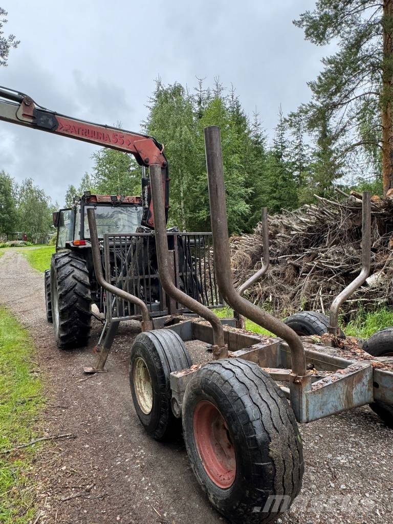 Patruuna 55 kuormain + 8.5tn kärry Guindastes e carregadeiras