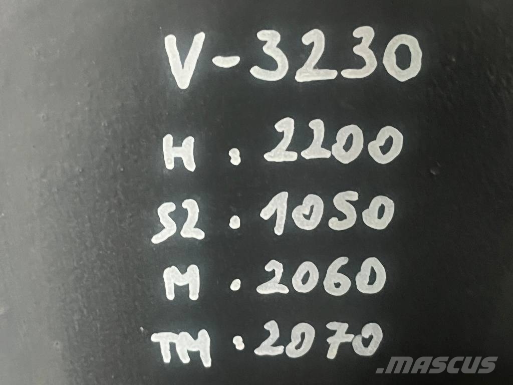 Linde L12 /379/ FORKS SHORT 900/000 V-4071 OB Platform stackers