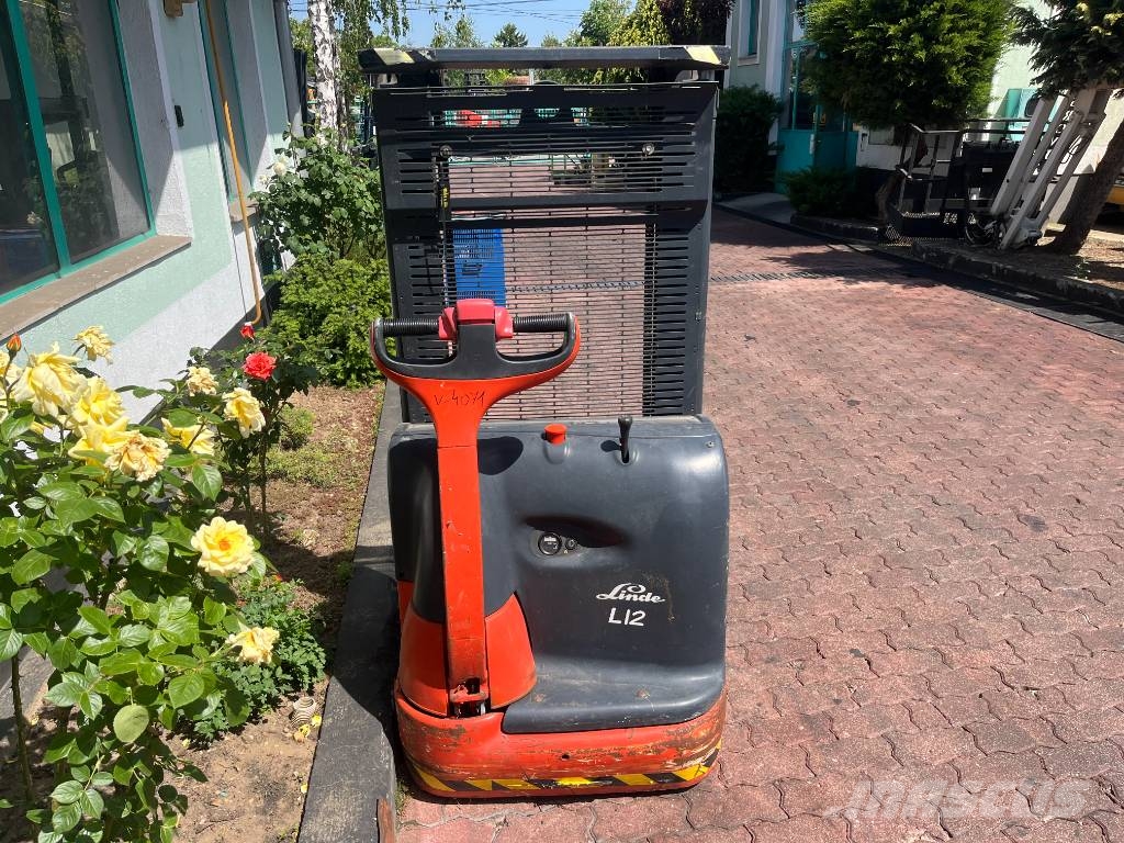 Linde L12 /379/ FORKS SHORT 900/000 V-4071 OB Platform stackers