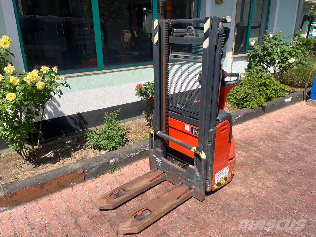 Linde L12 /379/ FORKS SHORT 900/000 V-4071 OB Platform stackers