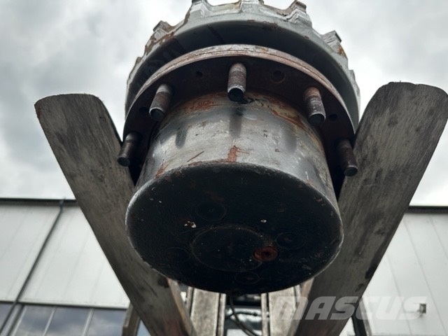 Liebherr A 924 C USED FINAL DRIVE KESSLER Osovine