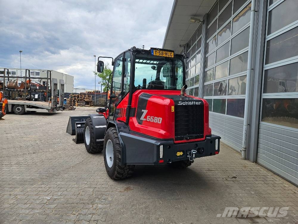 Schäffer 6680Z-3 Kolesni nakladalci