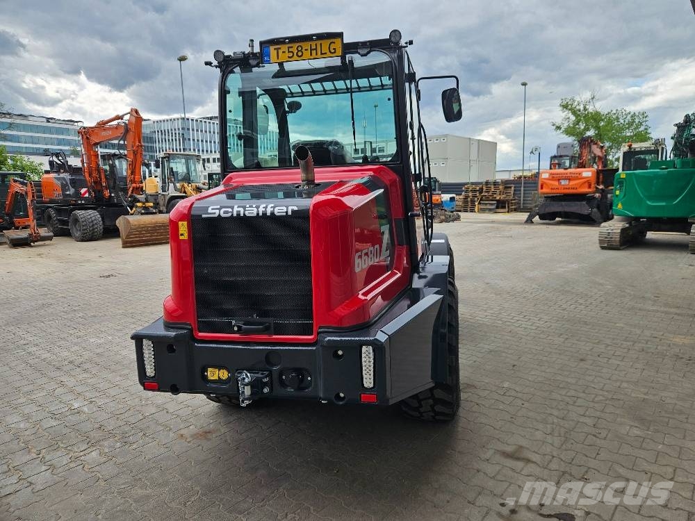Schäffer 6680Z-3 Kolesni nakladalci