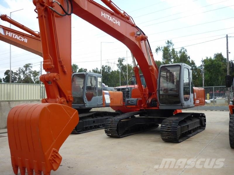 Hitachi EX 220-5 履带挖掘机