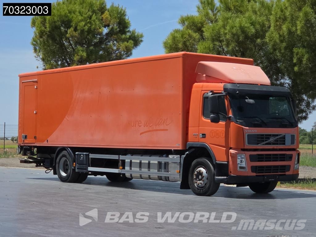 Volvo FM 300 4X2 6,50m Entre Ejes Euro 6 Automático شاحنات ذات هيكل صندوقي