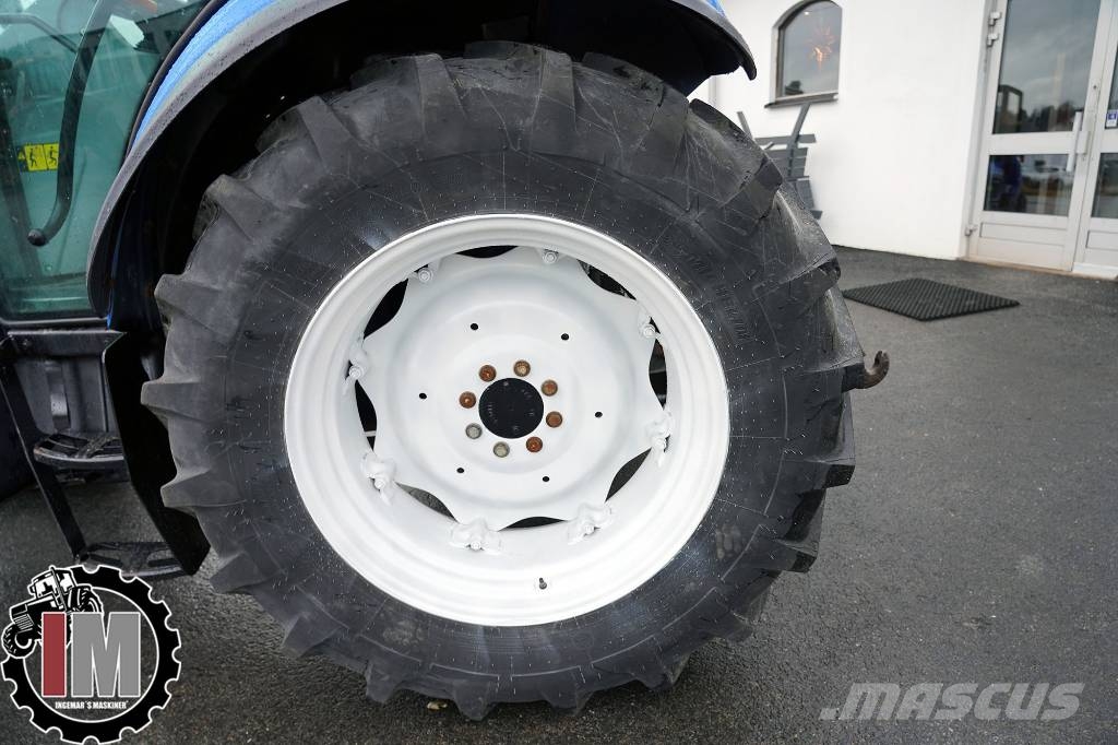 New Holland TD5.85 - PAKETDEAL Traktorji