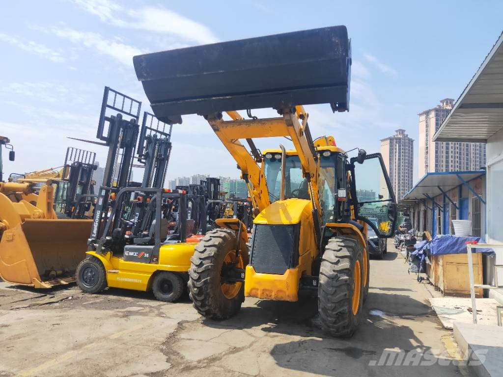 JCB 4CX Ekskavaatorlaadurid