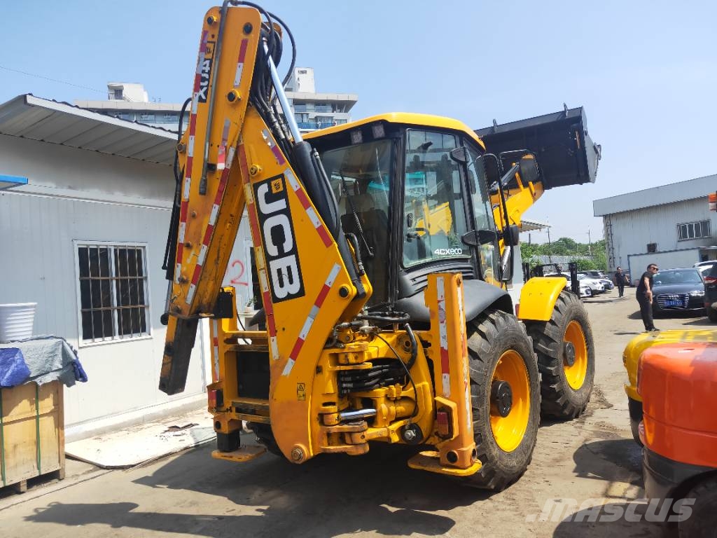 JCB 4CX Ekskavaatorlaadurid