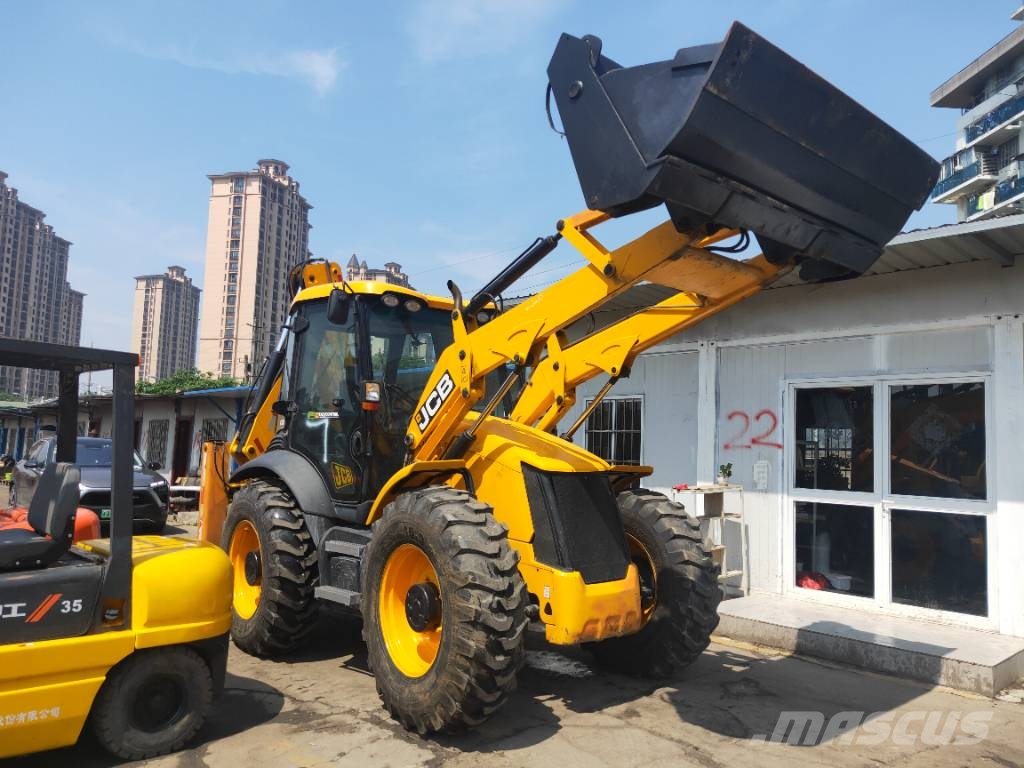 JCB 4CX Ekskavaatorlaadurid