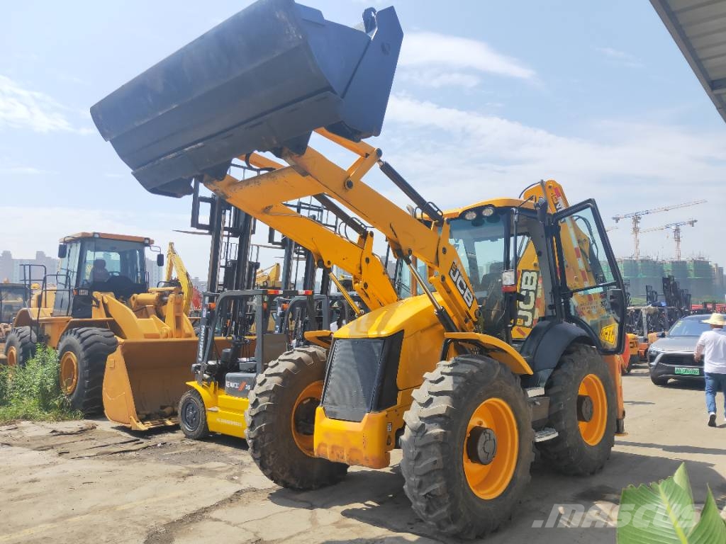 JCB 4CX Ekskavaatorlaadurid