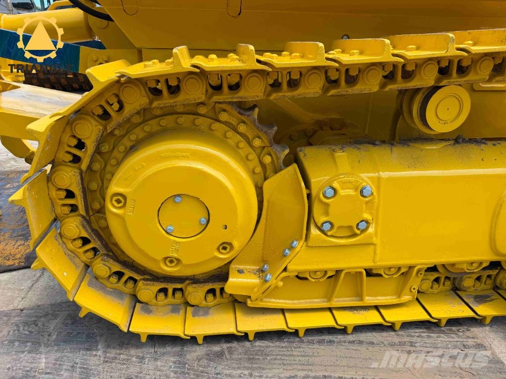 Komatsu D 65 PX Гусеничні бульдозери