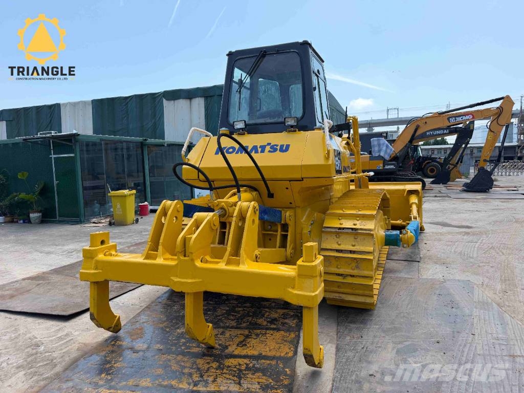 Komatsu D 65 PX Гусеничні бульдозери