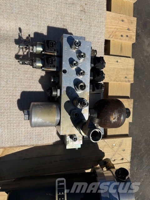 Liebherr A 904 C HYDRAULIC PILOT VALVE Hydraulics