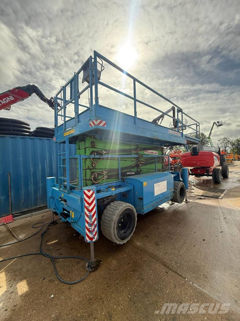 Holland Lift HL220 D25 Ножничные подъемники