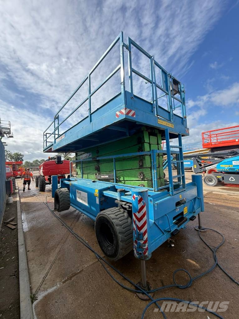 Holland Lift HL220 D25 Ножничные подъемники