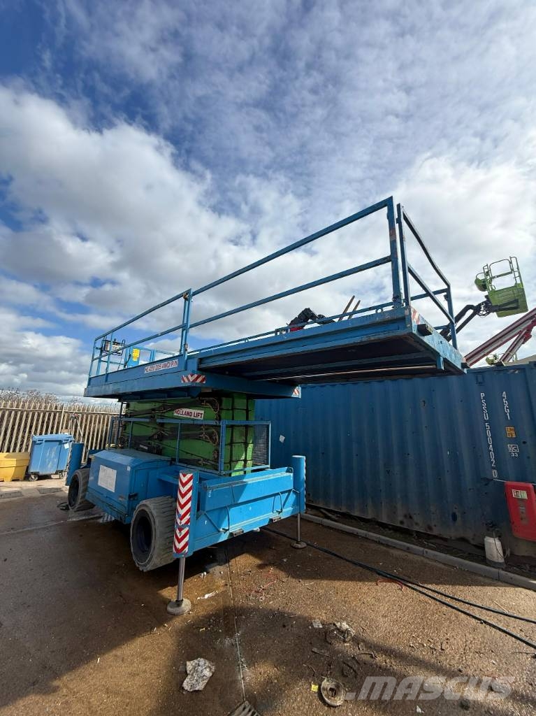 Holland Lift HL220 D25 Ножничные подъемники