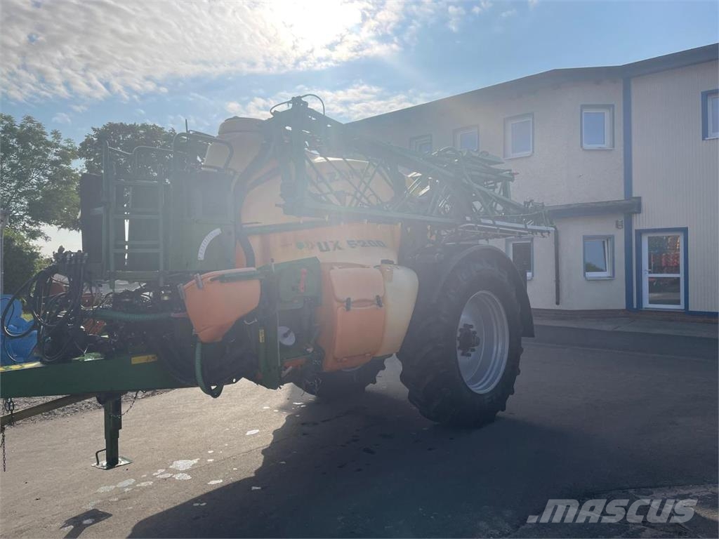 Amazone UX5200 24m Neuer Preis! Anhängespritzen