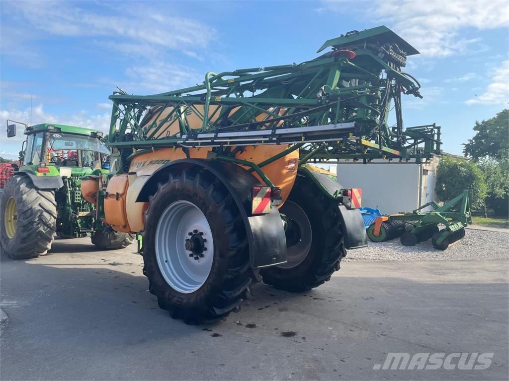 Amazone UX5200 24m Neuer Preis! Anhängespritzen