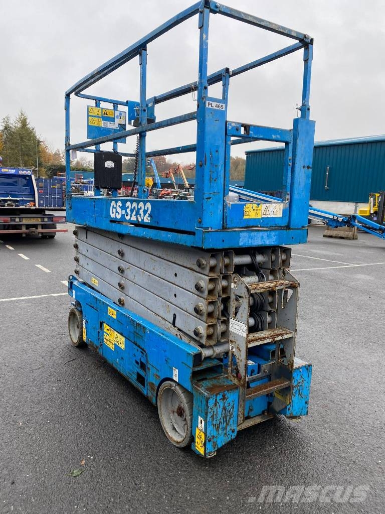 Genie GS 3232 Šķerveida pacēlāji