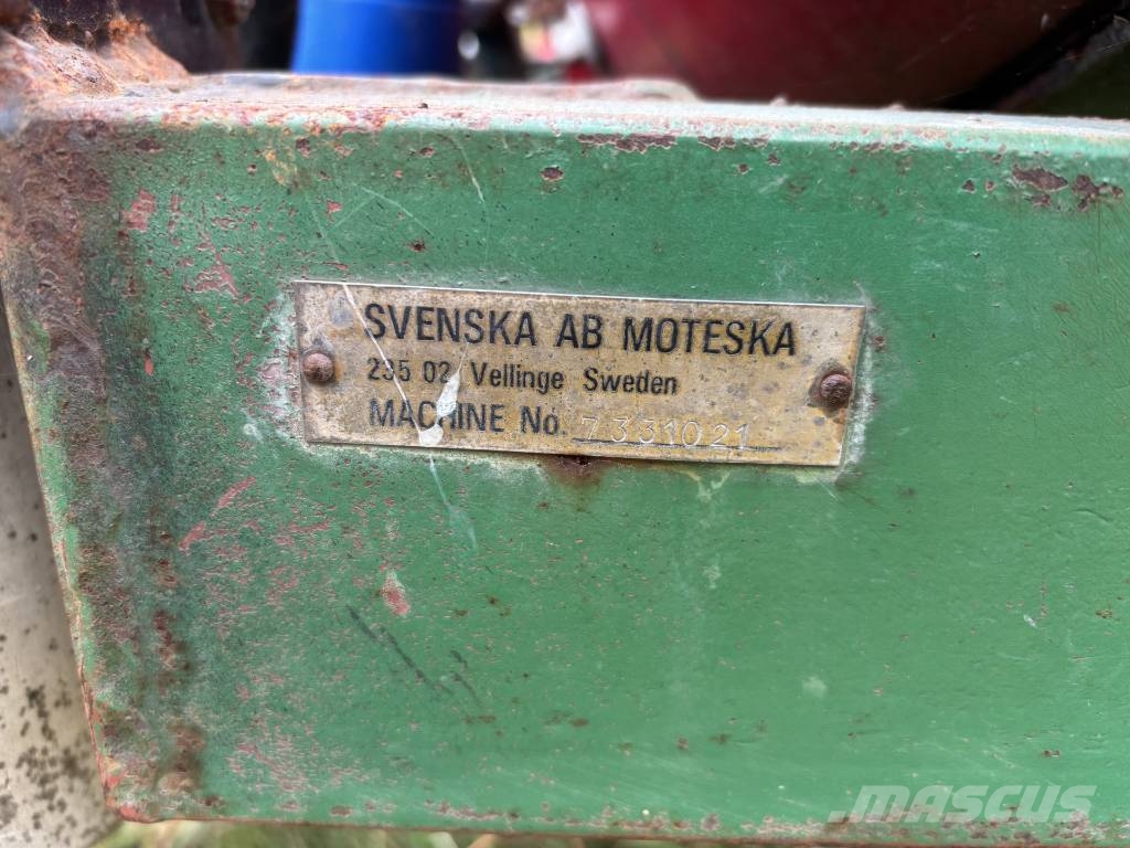 Moteska 1500 Liter الرشاشات