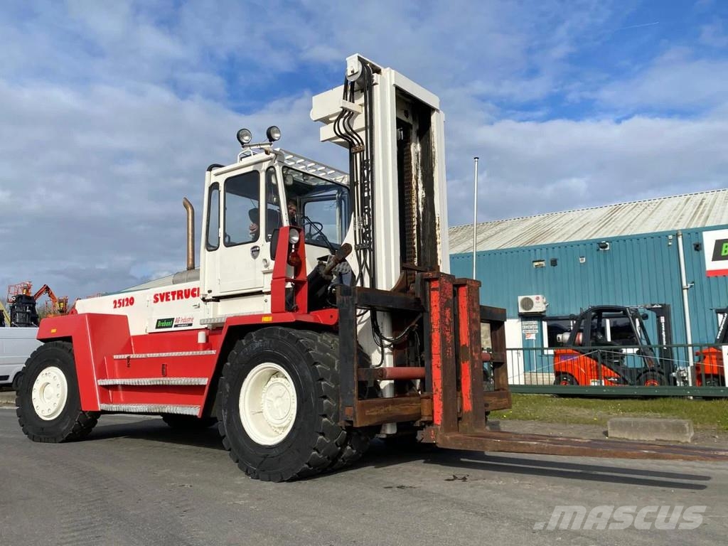 Svetruck 25 120 45 Dīzeļa autoiekrāvēji