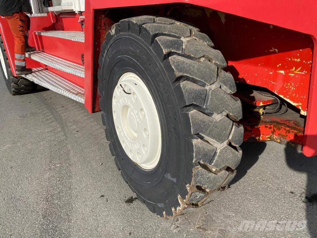 Svetruck 25 120 45 Dīzeļa autoiekrāvēji