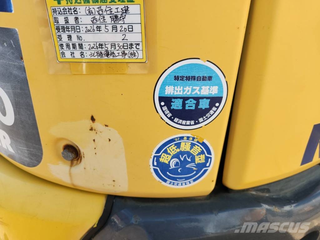 PC PC30MR‑3 Telakaivukoneet