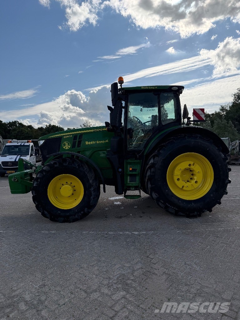 John Deere 6250 R Traktory