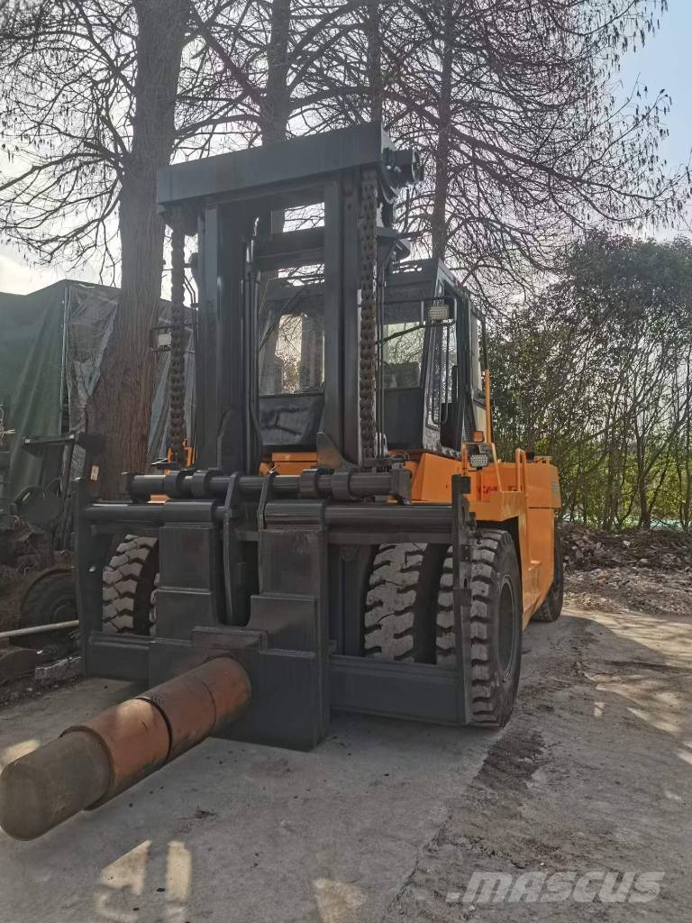 TCM FD 250 Dīzeļa autoiekrāvēji