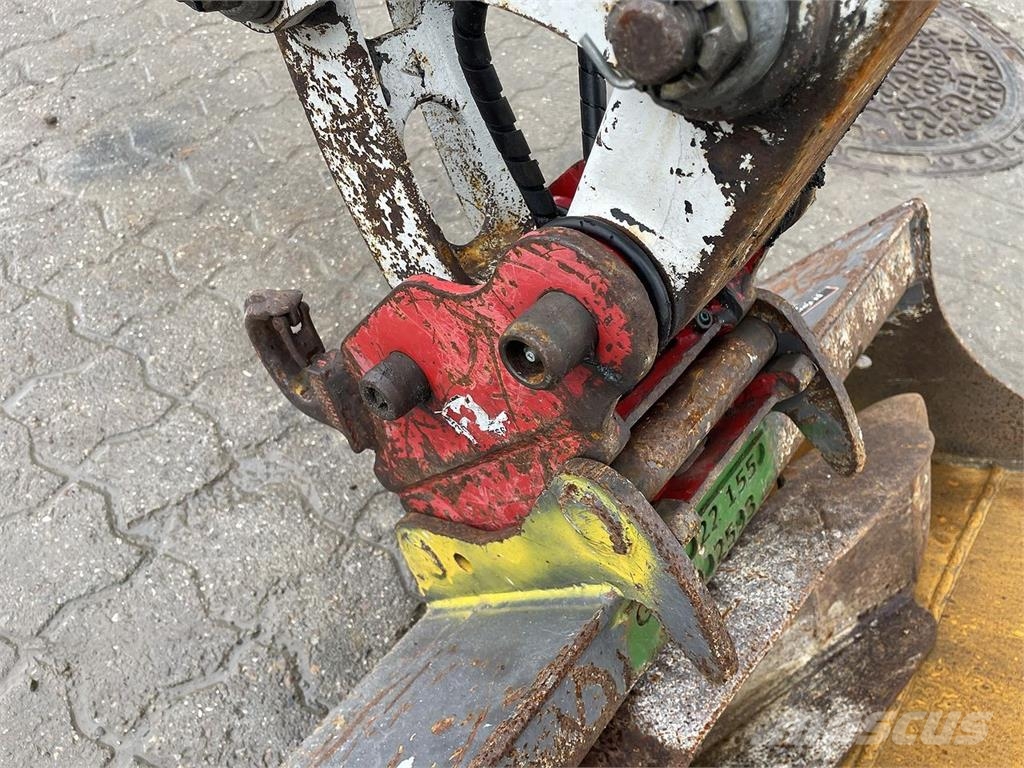 Takeuchi TB216H 旋轉式挖土機/掘鑿機/挖掘機