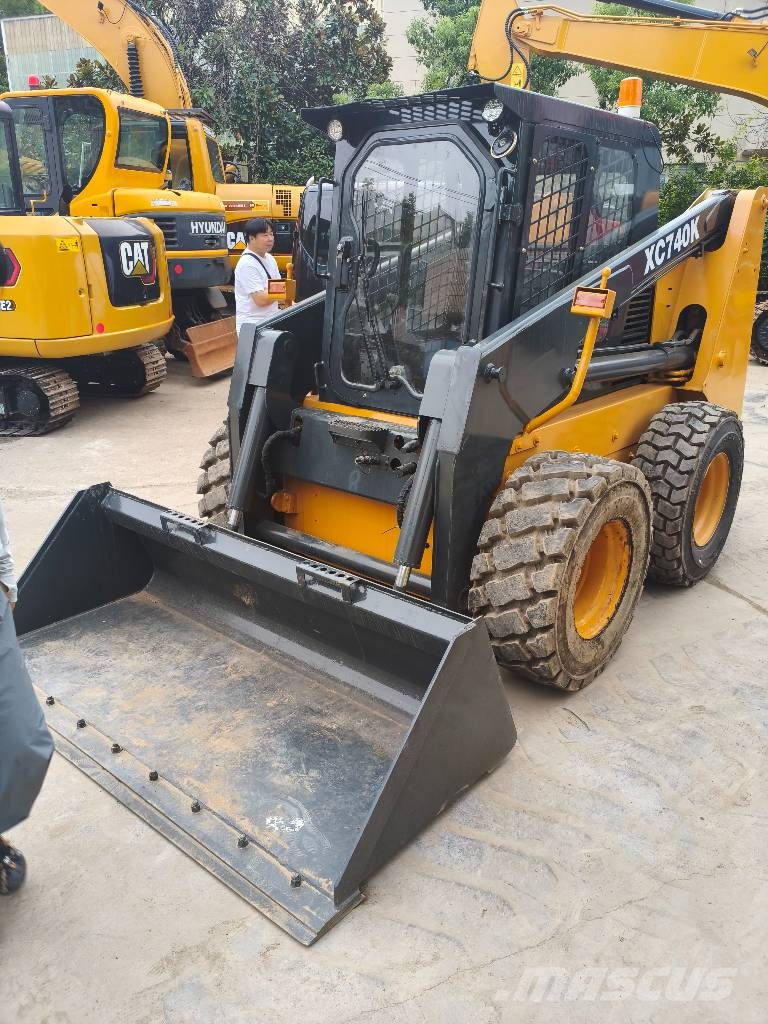 XCMG XC470K Skid steer mini nakladalci
