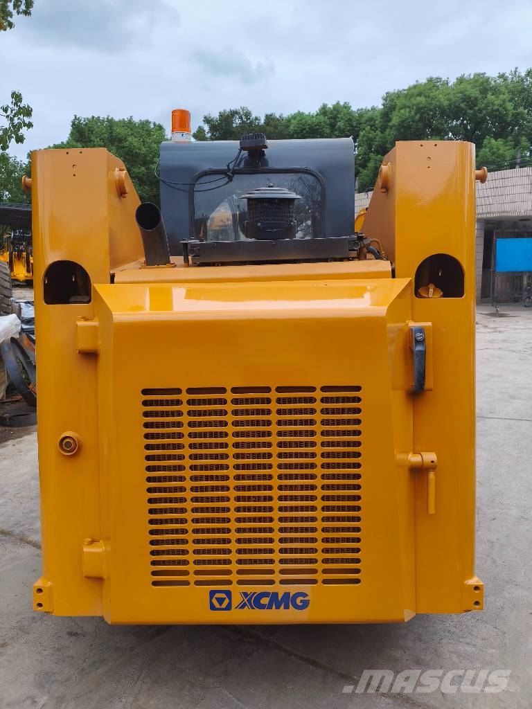XCMG XC470K Skid steer mini nakladalci