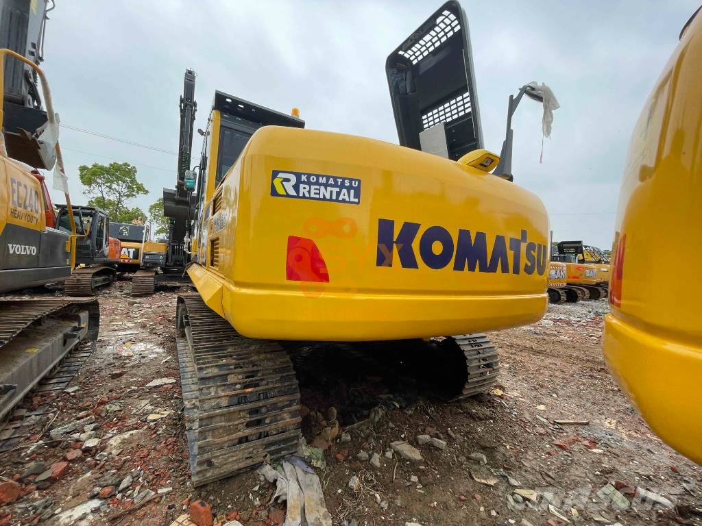 Komatsu PC 220 حفارات زحافة