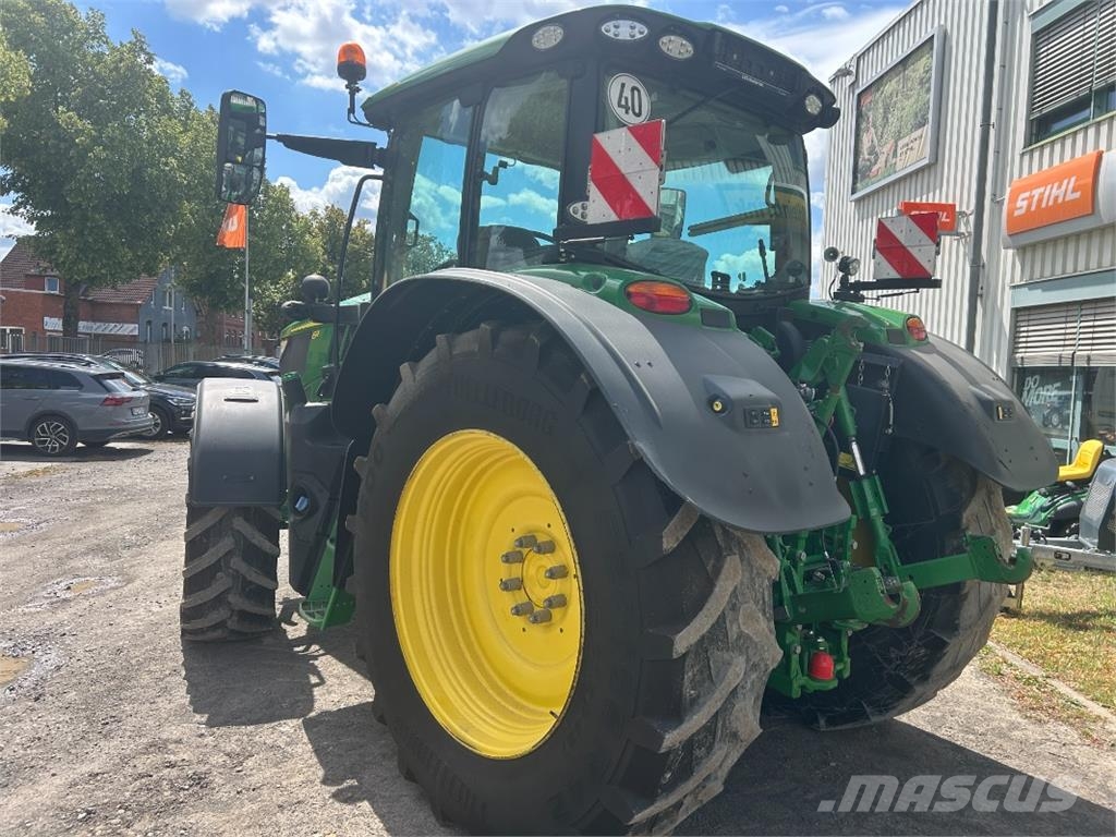 John Deere 6R 155 Traktoren